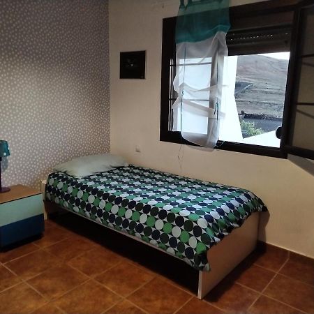 Lanzate Apartment Tinajo Exterior photo