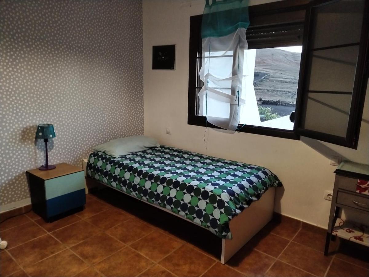 Lanzate Apartment Tinajo Exterior photo